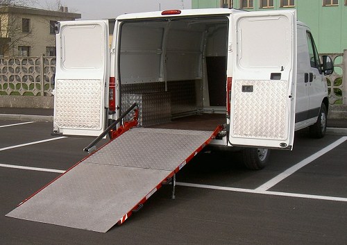 DUCATO MIT LADERAMPEN Syncro Deutschland